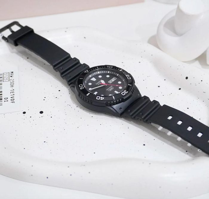Casio MRW-230H-1E1