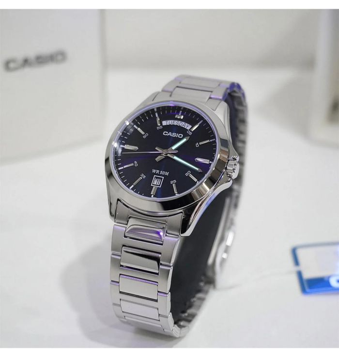 Casio MTP-1370D-2A2