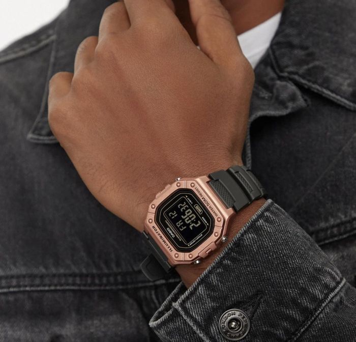 Casio W-218HM-5A